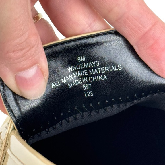 Nine West Womens Gemay 3 Patent Slip On Loafer Heels Shoes Comfort Neutral SZ 9M - Picture 10 of 16